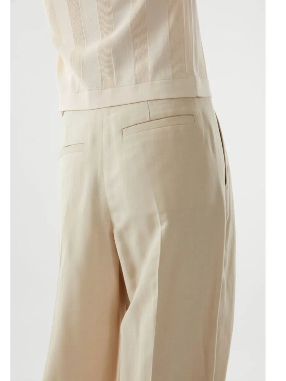 COS Pleated Linen Pants in Beige, size 2 - Picture 3 of 12
